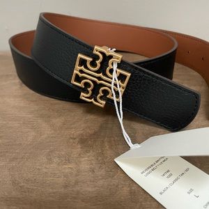 tory burch reversible belt, golden logo. Black and brown leather